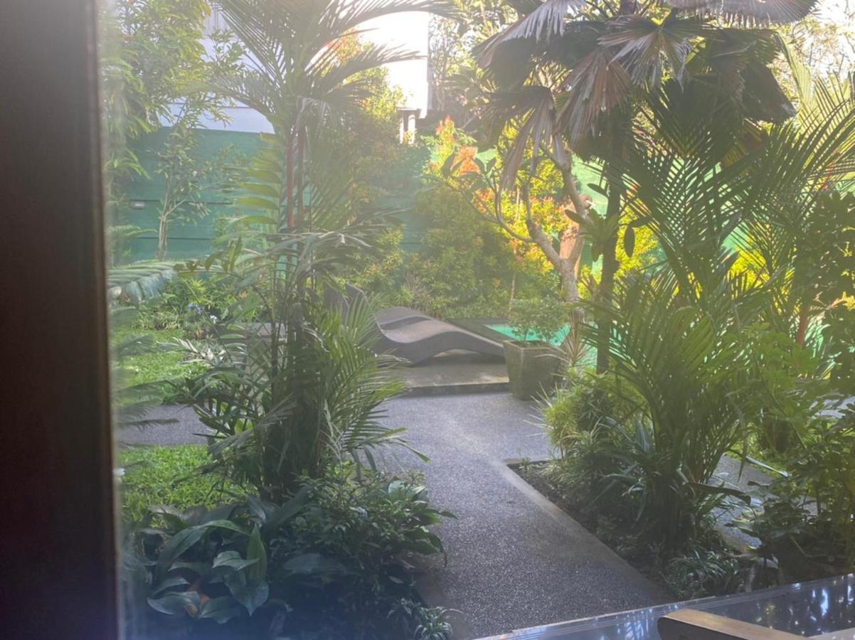 Secret Garden Sky Hotel Убуд Екстериор снимка